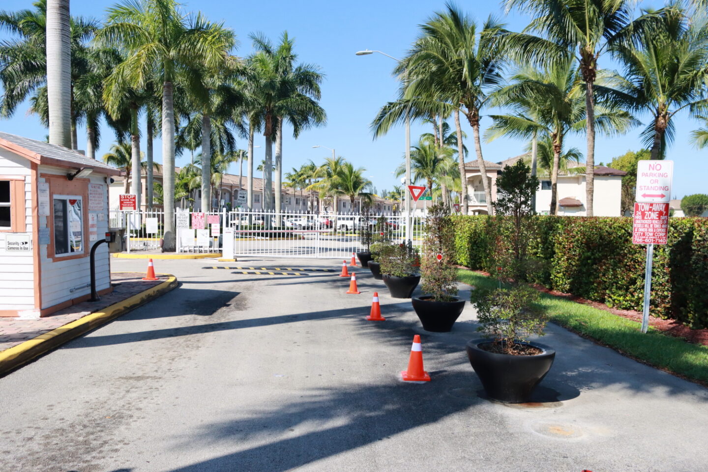 Venetia-Gardens-1-Front-Gate