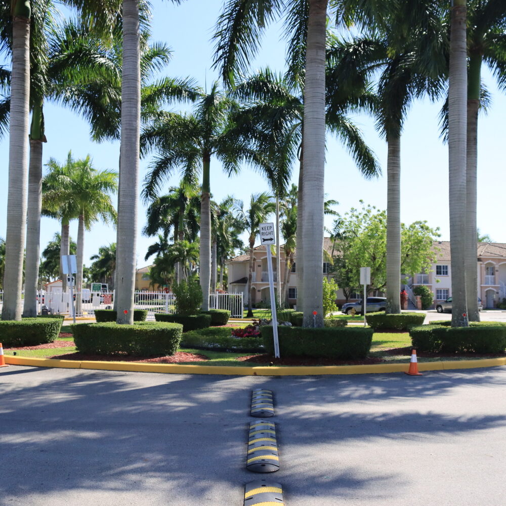 Venetia-Gardens-roundabout