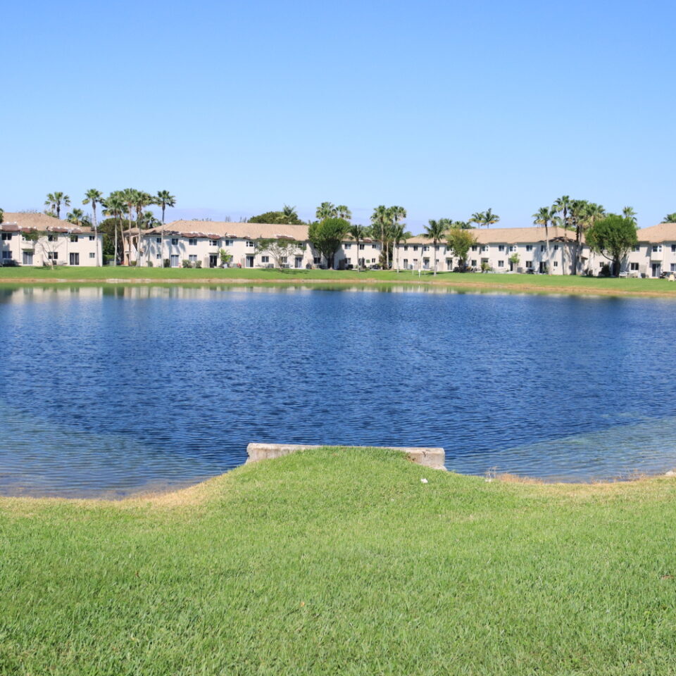 venetiagardens1.com-1-I-Venetia-Gardens-Lake